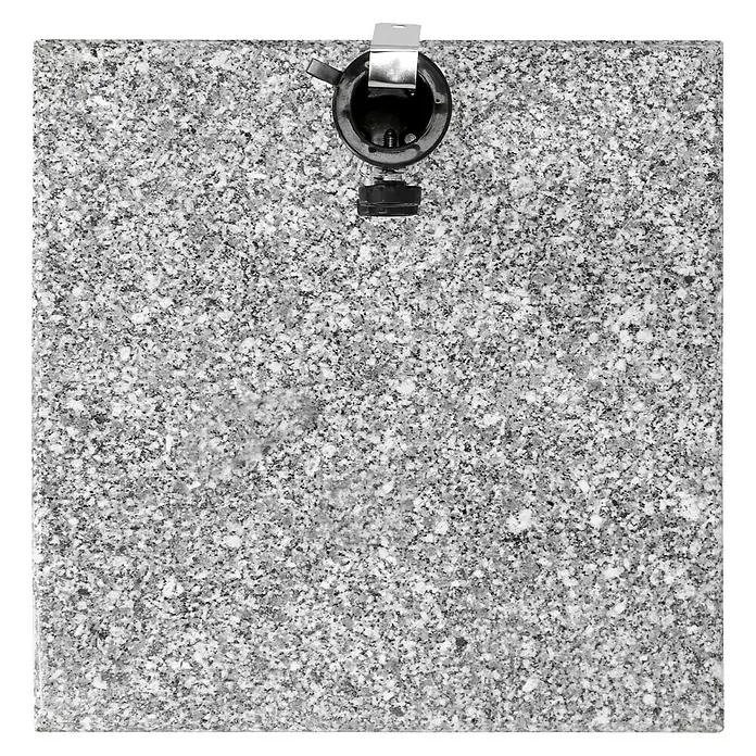 Sunfun Granitschirmständer Vieste - 25 kg - Nahaufnahme einer quadratischen Granitplatte mit einer Halterung für einen Sonnenschirmständer, ideal für den Außenbereich.