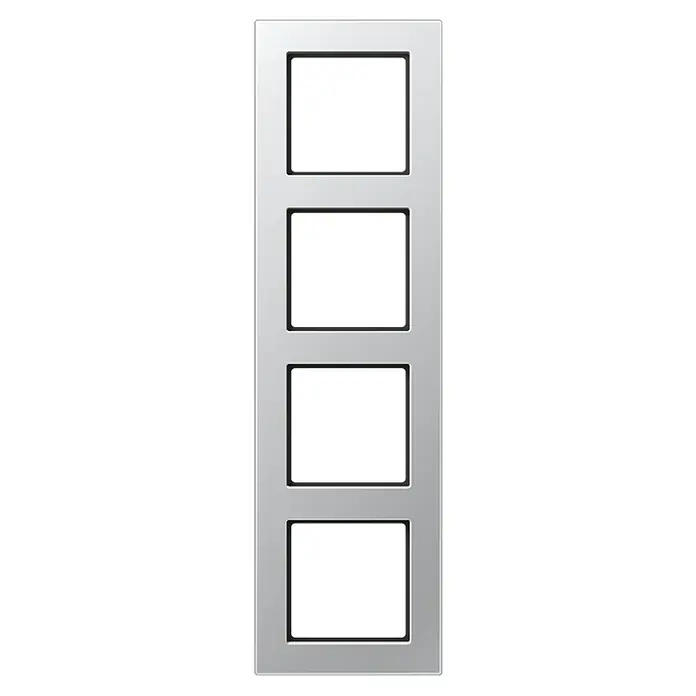 Jung Abdeckrahmen A5584BFAL - Aluminiumfarben, 4-fach, Kunststoff - Silberfarbene Tür mit vier schwarzen, rechteckigen Fenstern. Elegantes Design für moderne Innenräume.