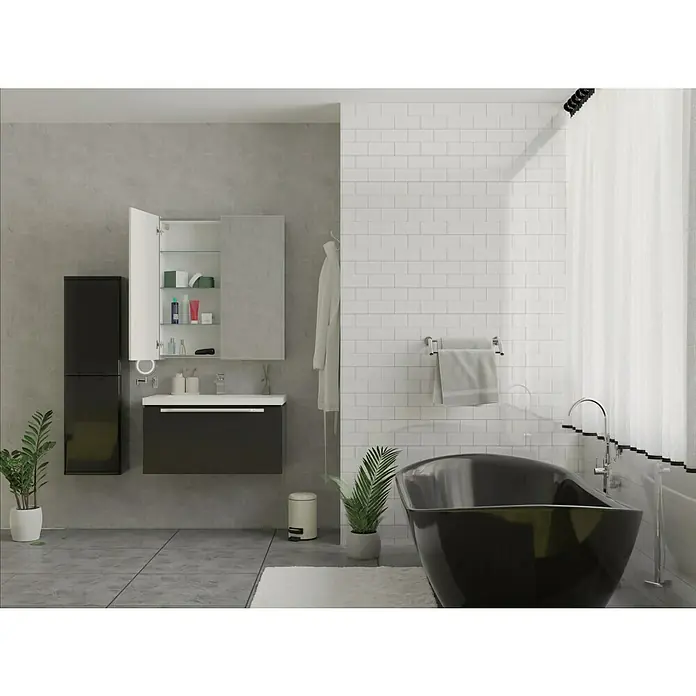 Modern Style Wandfliese Alboran Blanco - 7,5 x 15 cm, Weiß, Glänzend - Ein modernes Badezimmer mit schwarzen Badewanne und Waschbeckenunterschrank. Weißes Waschbecken und Spiegel sind auch zu sehen.