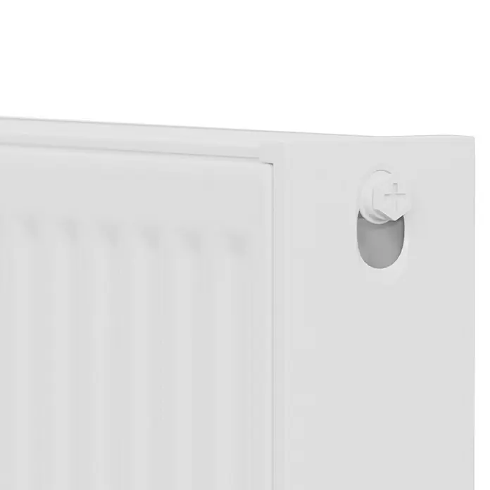 Kompaktheizkörper - B x H: 1.600 x 600 mm, Wärmeleistung bei Vorlauftemperatur von 75 °C (D: 50): 2.893 W, Typ Heizkörper: 22 - Nahaufnahme eines weißen Heizkörpers, der modernes Design und effiziente Wärmeleistung vereint.