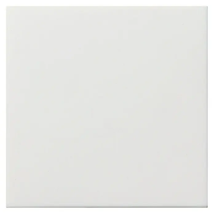 Gira Flächenschalter Blindabdeckung 0268112 - Reinweiß, Glänzend, Kunststoff - Glänzend weisse Keramikfliese, perfekt für moderne Badezimmer und Küchen, die eine saubere und elegante Ästhetik sucht.
