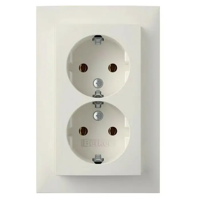 Berker S.1 Doppelsteckdose 47741909 - Polarweiß Matt, Matt, Kunststoff, Unterputzmontage - Doppelte Berker Steckdose in Weiß, ideal für den Anschluss mehrerer Geräte. Praktisch und stilvoll für jedes moderne Zuhause.