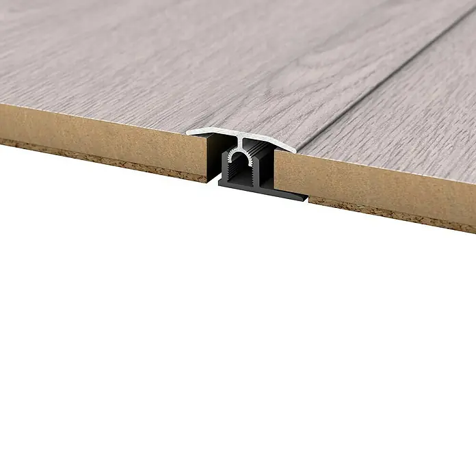 MyStyle MyArt Universalprofil Ethereal Oak - 1 m x 34 mm x 15 mm, Montageart: Stecken - Detailaufnahme eines T-Profils zur Verbindung zweier Laminatböden mit unterschiedlichen Höhen. Perfekt für saubere Übergänge.