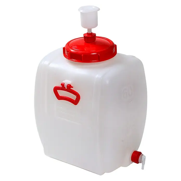 Floraworld Getränkefass Luxus - Fassungsvermögen: 60 l, Eckig - Ein weißer Wasserkanister mit rotem Deckel und Zapfhahn, ideal für Camping und Outdoor-Aktivitäten, bietet praktischen Komfort.