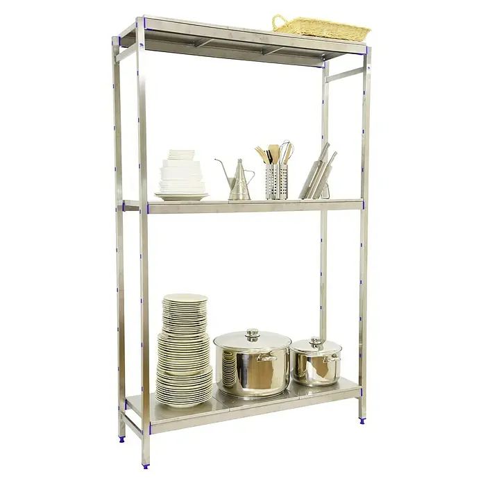 Simonrack Simoninox Metallregal Grundelement - H x B x T: 200 x 126 x 40 cm, Traglast pro Boden: 200 kg, Anzahl Böden: 3 Stk., Stecken, Material Boden: Edelstahl - Abgebildet ist ein dreistufiges Metallregal mit Geschirr, Töpfen und Küchenutensilien. Eine Korbablage befindet sich oben auf dem Regal.