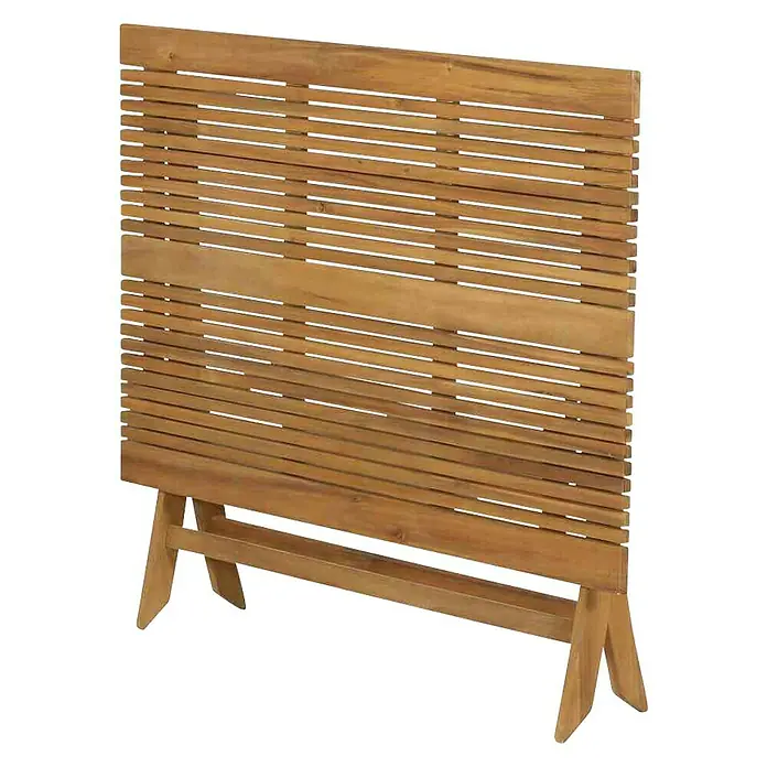 Siena Garden Balkonmöbel-Set Falun - 5 -tlg., Holz, Braun, Rückenlehne verstellbar, Ohne Armlehnen - Hochformatiges Bild eines Holzgartentisches im zusammengeklappten Zustand, ideal für kleine Räume und einfache Lagerung.