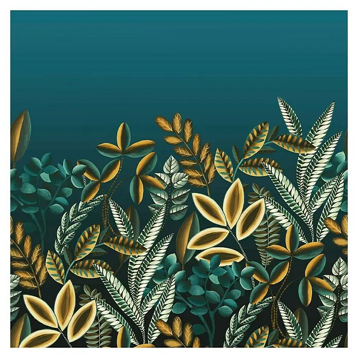 Rasch Florentine III Fototapete Tropischer Garten - B x H: 300 x 300 cm, Vlies, Petrol - Ein üppiges Wandbild mit Blättern und Pflanzen in Gold-, Grün- und Blautönen, das eine ruhige und elegante Atmosphäre schafft.