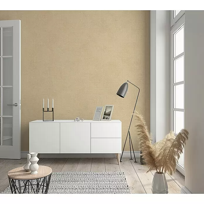 Marburg Kids' Walls Vliestapete schattiert - Beige, Uni, 10,05 x 0,53 m - Hellbeige strukturierte Tapete an einer Wand in einem modernen Raum.