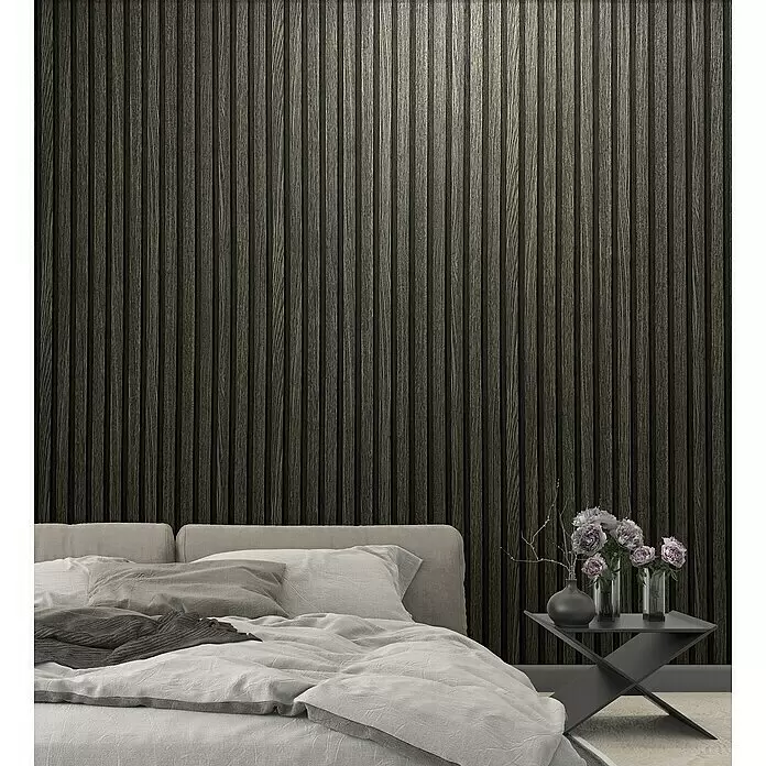 Marburg Botanica Vliestapete Wandpaneele - Schwarz/Anthrazit, Holzoptik, 10,05 x 0,53 m - Dunkle geriffelte Holzverkleidung bedeckt eine Schlafzimmerwand und verleiht Textur.