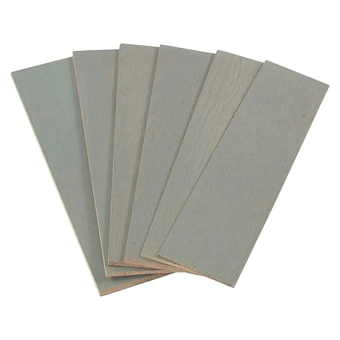 Wodewa Echtholzriemchenmuster 200 Eiche Grau - 200 x 50 x 2 mm, 6 Stk. - Das Bild zeigt ein Fächer aus sechs grauen Holzfurnierstreifen, die sich zum Basteln und Gestalten eignen. Perfekt für kreative DIY Projekte!