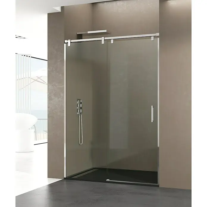GME Mampara de ducha frontal Futura - 100 x 200 cm, Vidrio transparente, Plata brillo - Imagen de una mampara de ducha moderna con puertas correderas y elegantes detalles cromados, creando un ambiente de baño elegante.