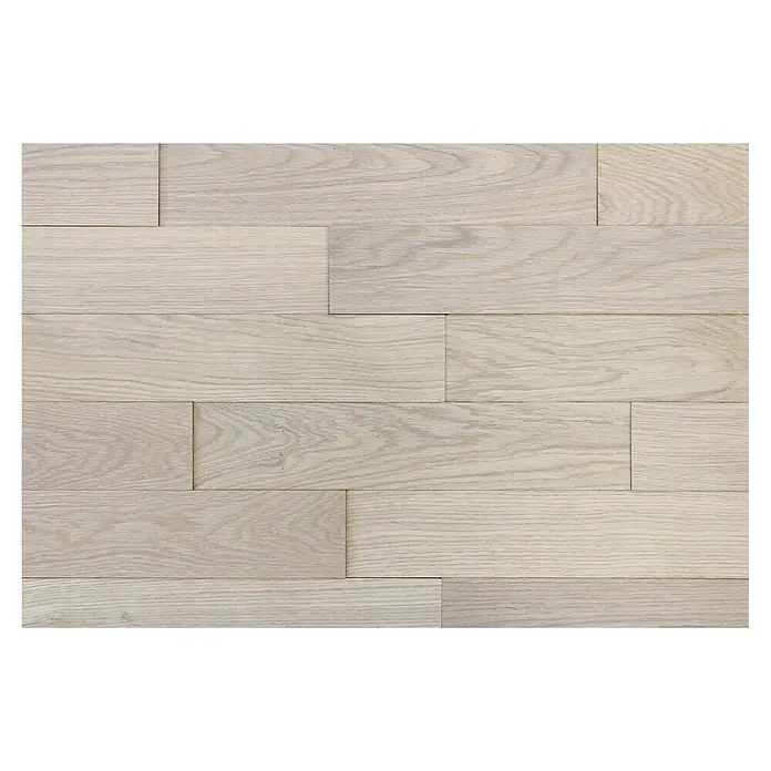 Wodewa Holzriemchen 400 Eiche Arctic - 400 x 80 mm, Stärke: 2 mm - 6 mm, 32 Stk., 1 m², Selbsklebend - Nahaufnahme einer Wandverkleidung aus hellem Holz mit sichtbarer Maserung, ideal für moderne Innenräume.