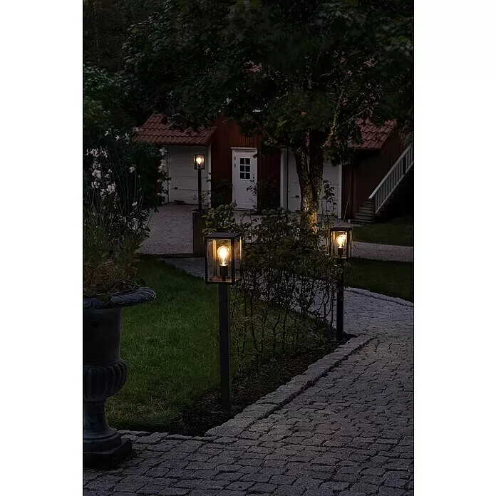 Konstsmide Außenwegeleuchte Carpi - 60 W, Farbe Gehäuse: Schwarz, 16 x 16 x 100 cm, Ohne Leuchtmittel - Stimmungsaufnahme