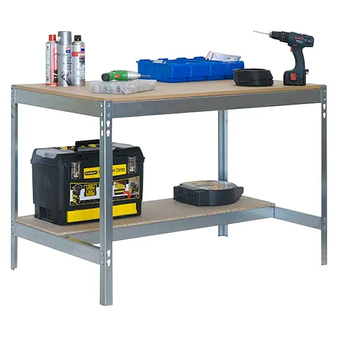 Simonrack Simonwork Werkbank BT0 1500 - L x B: 61 x 151 cm, Arbeitshöhe: 84,2 cm, Belastbarkeit: 850 kg, Silber - Werkbank mit diversen Werkzeugen, darunter Sprühdosen, Schrauben, Bohrmaschine und Werkzeugkästen, ideal für Heimwerker und Werkstätten.