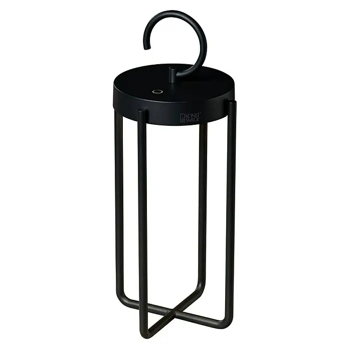 Konstsmide Außenlaterne Manorola - 15,5 x 15 x 39 cm, Schwarz - Elegante schwarze Laterne von Konstsmide. Das schlichte Design mit dem praktischen Tragegriff macht sie zum idealen Begleiter für gemütliche Abende im Freien.