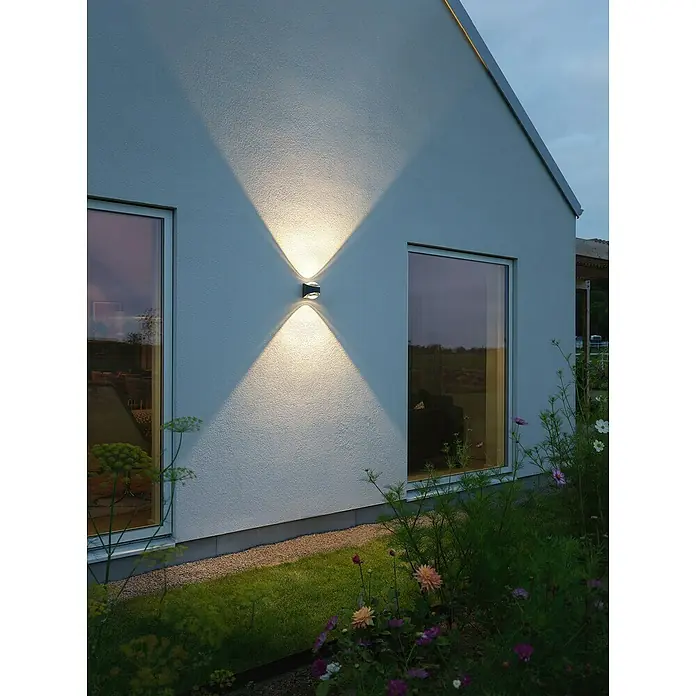 Konstsmide LED-Außenwandleuchte Bitonto - 11 W, 12 x 10,5 x 12 cm, Anthrazit, IP54 - Moderne Außenwandleuchte aus Metall, die ein warmes, einladendes Licht wirft und die Architektur des Hauses betont.