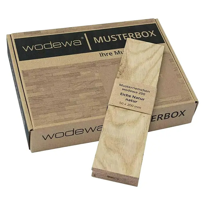Wodewa Echtholzriemchenmuster 200 Eiche Natur - 200 x 50 x 2 mm, Unbehandelt, 6 Stk. - Musterbox von Wodewa mit einem Musterstück Eiche Natur in der Größe 50 x 200 mm.