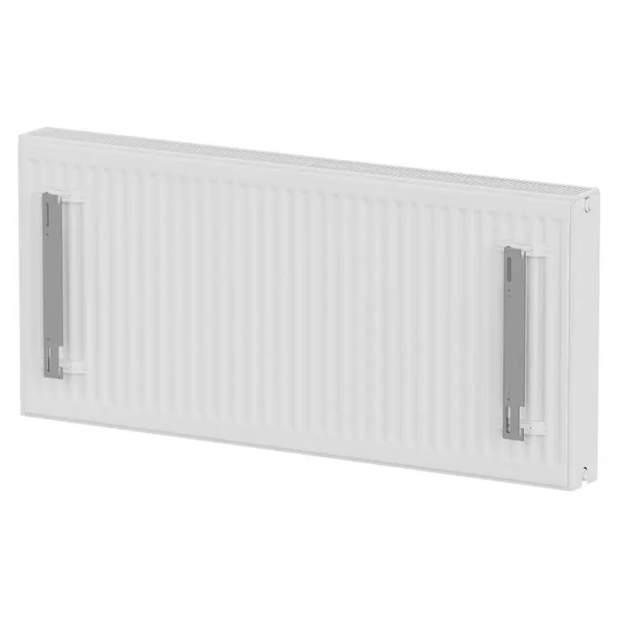E.C.A. Planheizkörper - B x H: 1.200 x 550 mm, 1.871 W, 22 - Nahaufnahme eines weißen Heizkörpers mit vertikalen Rippen und grauen Halterungen.