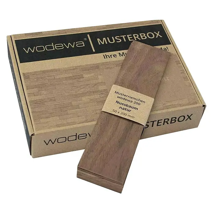 Wodewa Echtholzriemchenmuster 200 Nussbaum - 200 x 50 x 2 mm, 6 Stk., Unbehandelt - Eine Wodewa Musterbox mit Nussbaumholz-Streifen, ideal zur Auswahl des passenden Holzdekors für Ihr Zuhause.
