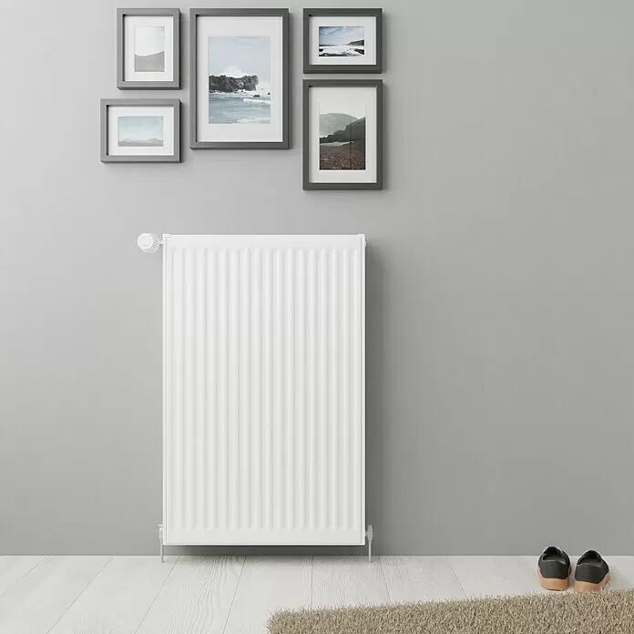 Kompaktheizkörper - B x H: 600 x 900 mm, Wärmeleistung bei Vorlauftemperatur von 75 °C (D: 50): 1.482 W, Typ Heizkörper: 22 - Weißer Heizkörper mit Thermostatventil.