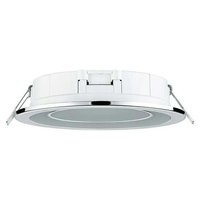 Trio Leuchten LED-Einbauleuchte rund CORE - 10 W, Ø x H: 14,8 x 3,3 cm, Warmweiß, Chrom - Nahaufnahme einer LED-Einbauleuchte mit Chromrand und weißen Details vor schwarzem Hintergrund.