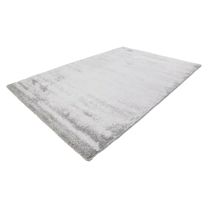 Kurzflorteppich Softtouch - Silber, 170 x 120 cm, 100 % Polypropylen (Flor) - Grauer Teppich mit dezentem Muster auf schwarzem Hintergrund. Für eine gemütliche Atmosphäre in jedem Raum.