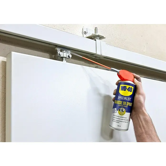WD-40 Specialist Grasa lubricante Spray - 400 ml - Grasa en aerosol de alto rendimiento WD-40 Specialist que se aplica a una puerta corredera para reducir la fricción.