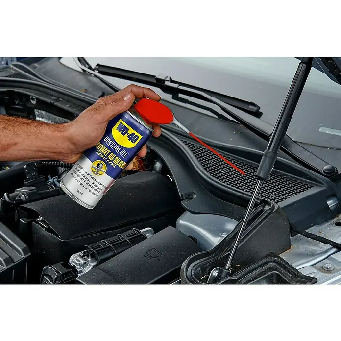 WD-40 Specialist Spray lubricante de silicona - 400 ml - Bote de spray de silicona WD-40 para lubricar piezas de automóvil, ideal para plásticos y caucho, resistente a la humedad, para un funcionamiento suave.