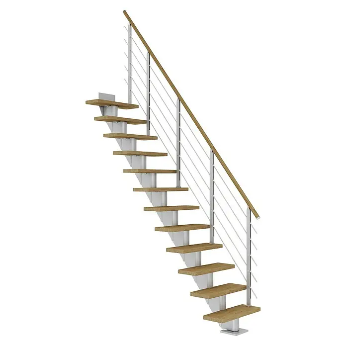 Dolle Mittelholmtreppe FrankfurtBreite: 65 cm, Gerade, Perlgrau, Farbe Stufen: Eiche Natur, Geschosshöhe: 222 cm - 258 cm - Moderne Treppe mit Holzstufen und silberfarbenem Geländer vor schwarzem Hintergrund. Das schlichte Design passt gut in moderne Wohnräume.