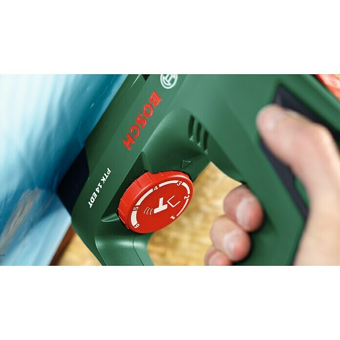 Bosch Elektrotacker PTK 14 EDTKlammertiefe: 6 - 14 mm, 30 Impulse/min Use Shot