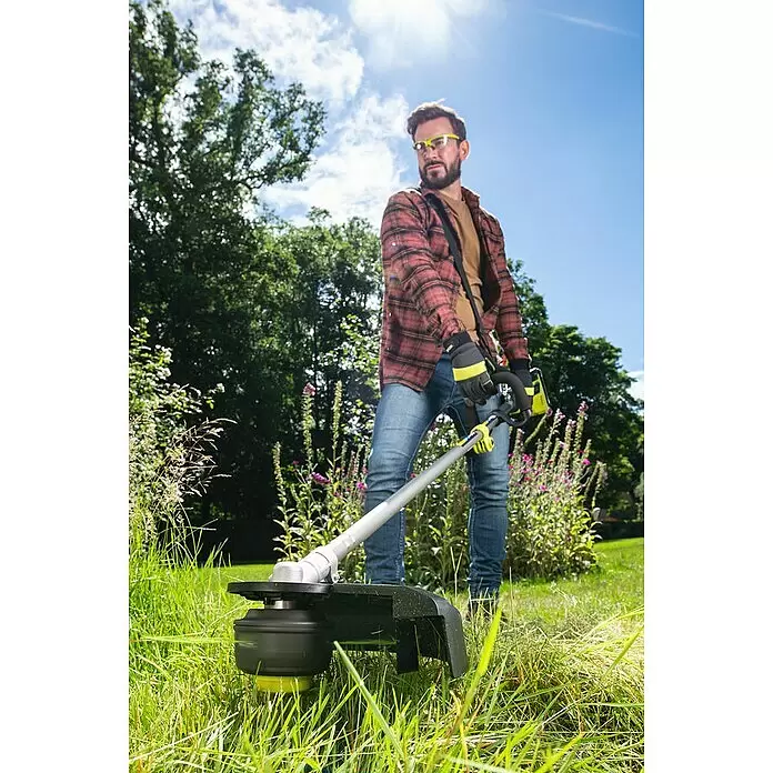 Ryobi Max Power Akku-Rasentrimmer RY36ELTX33A-0 - 36 V, Li-Ionen, Ohne Akku - Anwendungsbeispiel