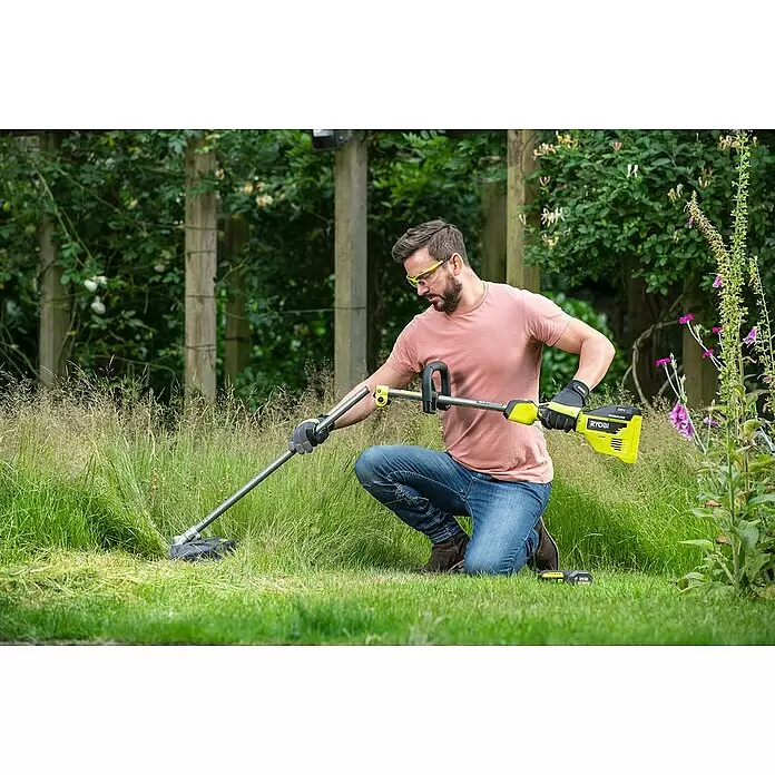 Ryobi Max Power Akku-Rasentrimmer RY36ELTX33A-0 - 36 V, Li-Ionen, Ohne Akku - Anwendungsbeispiel