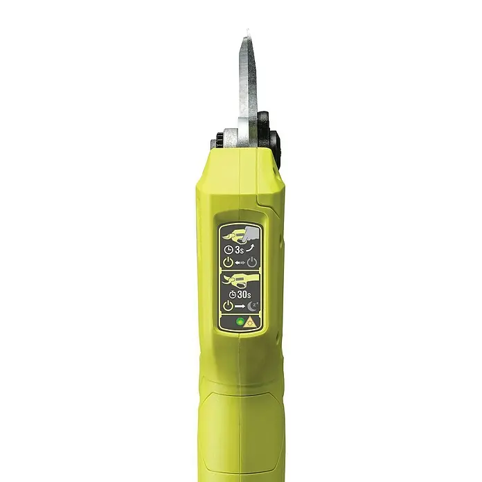 Ryobi ONE+ Akku-Gartenschere RY18SCA-0 + Artikelnr. 33198248 gratis hinzufügen* - 18 V, Li-Ionen, Ohne Akku, Max. Aststärke: 25 mm - Nahaufnahme einer grünen, akkubetriebenen Gartenschere mit scharfer Klinge. Ideal zum mühelosen Beschneiden von Pflanzen und Sträuchern im Garten.