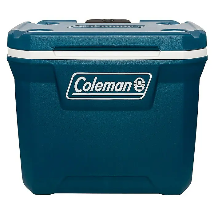 Coleman Kühlbox 50QT Xtreme™ - L x B x H: 43 x 49 x 65 cm, Volumen: 47 l, Blau - Blaue Coleman Kühlbox mit weißem Rand und Logo, ideal für Outdoor-Abenteuer und zum Kühlhalten von Getränken und Speisen.
