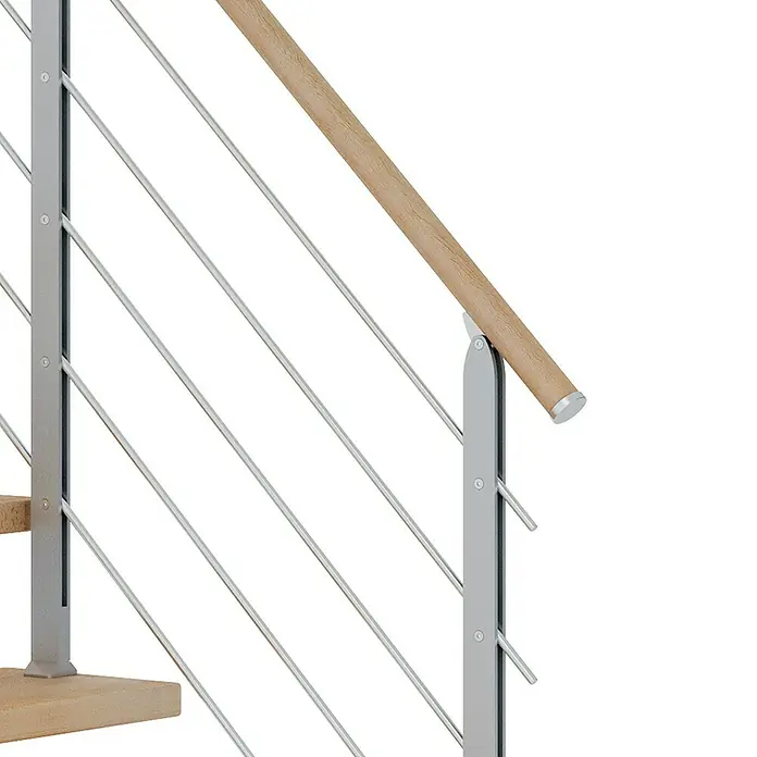 Dolle Mittelholmtreppe Hamburg - Breite: 75 cm, 1/4-gewendelt, Perlgrau, Farbe Stufen: Buche Natur, Geschosshöhe: 222 cm - 258 cm - Detailaufnahme eines modernen Treppengeländers mit Holzhandlauf und Edelstahlseilen. Das Geländer besticht durch sein minimalistisches Design.