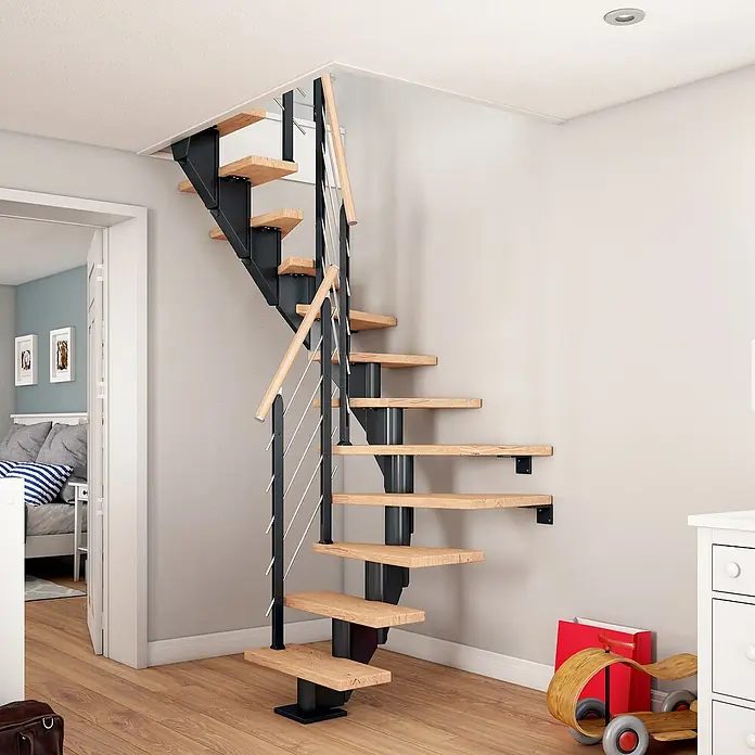 Dolle Mittelholmtreppe FrankfurtBreite: 75 cm, 1/2-gewendelt, Anthrazitgrau, Farbe Stufen: Eiche Weiß, Geschosshöhe: 259 cm - 301 cm - Elegante Spindeltreppe mit Holzstufen und Metallgeländer. Ein echter Hingucker für moderne Wohnräume, der Stil und Funktionalität vereint.