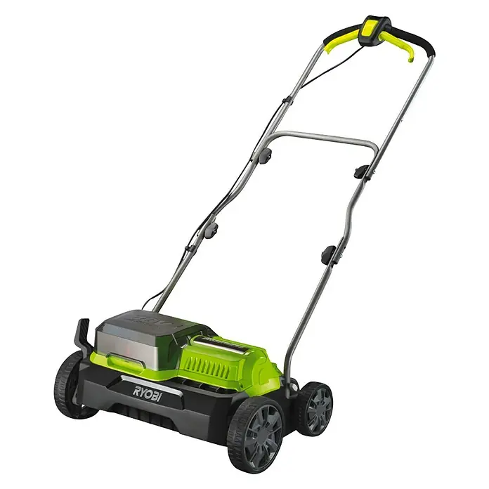 Ryobi ONE+ Akku-Vertikutierer RY18SFX35A-0 - Anzahl Akkus: Ohne Akku, 18 V, Arbeitsbreite: 35 cm - Ein grüner und grauer Ryobi Rasenmäher mit Teleskopstiel vor einem neutralen, schwarzen Hintergrund. Rasenpflege leicht gemacht!