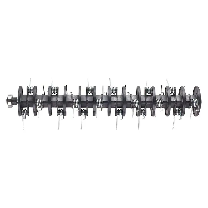 Ryobi Lüfterwalze RAC821 - Passend für: RY18SFX35A und RY1400SF35B - Nahaufnahme eines Rasenlüfters, der für die Rasenpflege entwickelt wurde, um Rasenflächen zu belüften und zu revitalisieren.