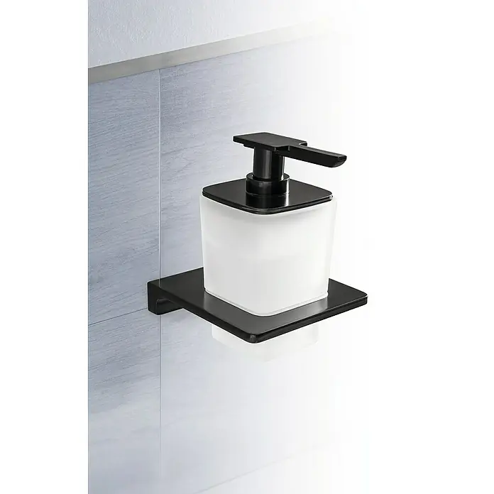 Lanzet Seifenspender - Metall, Schwarz - Stilvoller Seifenspender in Schwarz mit mattiertem Behälter zur Wandmontage im Badezimmer. Praktisch und elegant.