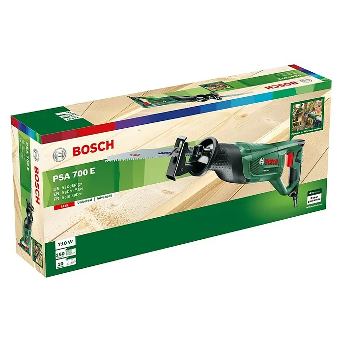 Bosch Säbelsäge PSA 700 E - 710 W, Hublänge: 20 mm, 1 x Säbelsäge, 1 x 1 Sägeblatt für Holz S 2345 X - Bild der Bosch PSA 700 E Säbelsäge, verpackt in einem Karton mit technischen Details und Produktbildern.