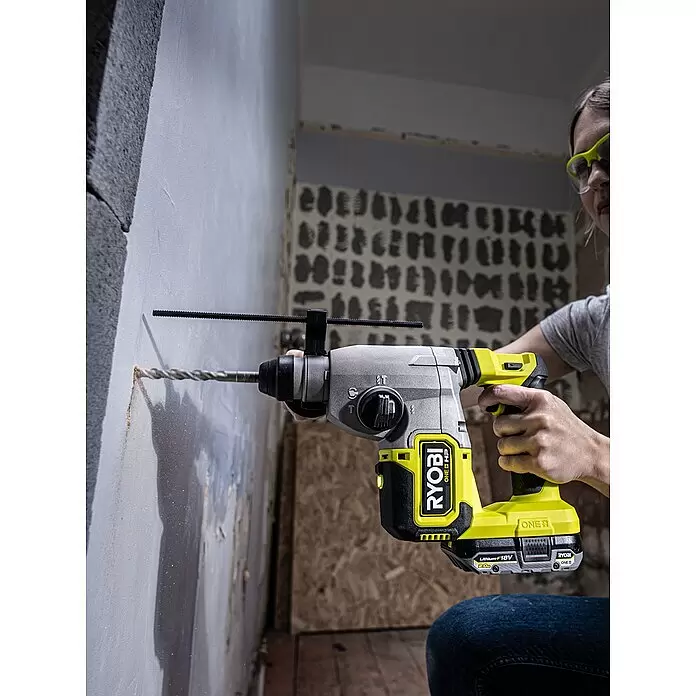 Ryobi ONE+HP Akku-Kombihammer RSDS18X-0 - 18 V, Ohne Akku, 2,5 J - Anwendungsbeispiel