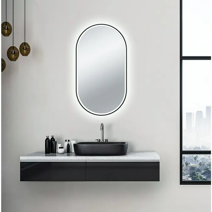Camargue Lichtspiegel Black Supreme - B x H: 50 x 90 cm, Schwarz, Leuchtmittel - Modernes Badezimmer-Design mit einem eleganten, ovalen Spiegel mit integrierter Beleuchtung über einem stilvollen, schwarzen Waschtisch.
