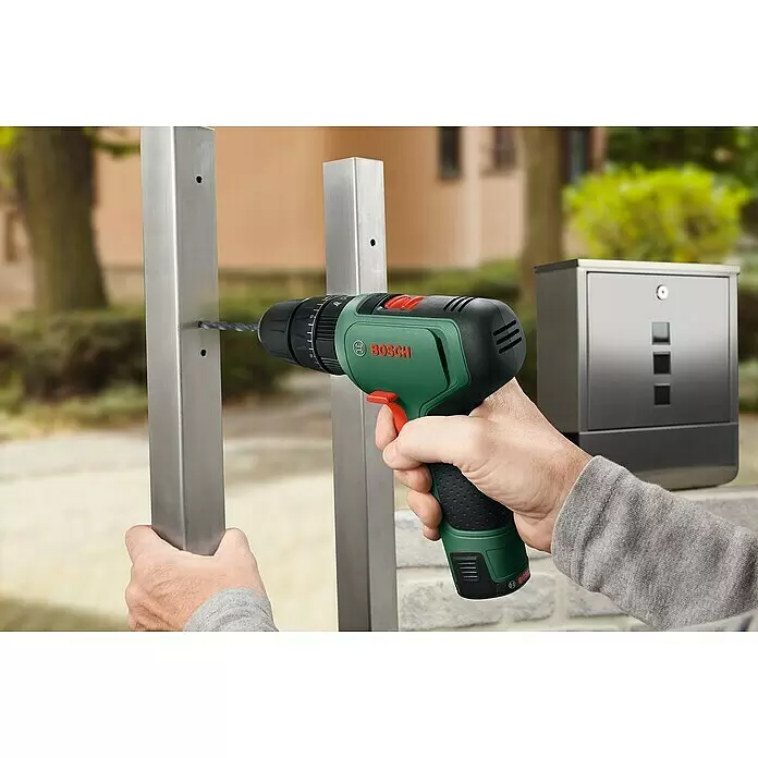 Bosch Power for All 12V Akku-Schlagbohrschrauber EasyImpact 1200 - 12 V, 2 Akkus, 1,5 Ah, 30 Nm - Anwendungsbeispiel