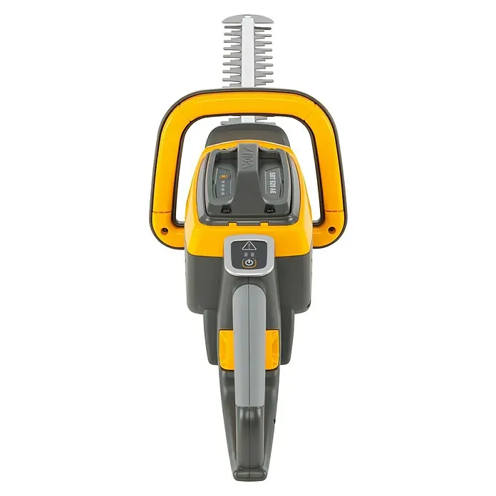 Stiga 500er Serie Akku-Heckenschere HT 500e Set48 V, Li-Ionen, 1 Akku, Schnittlänge: 58 cm - Akku-Heckenschere von Stiga, Modell SBT 520 AE. Das Gerät ist gelb-grau und verfügt über einen Akku und einen Sicherheitsbügel.