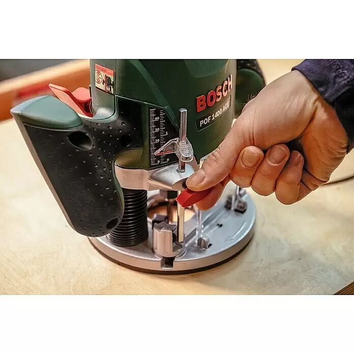 Bosch Oberfräse POF 1400 ACE - 1.400 W, 55 mm - Anwendungsbeispiel