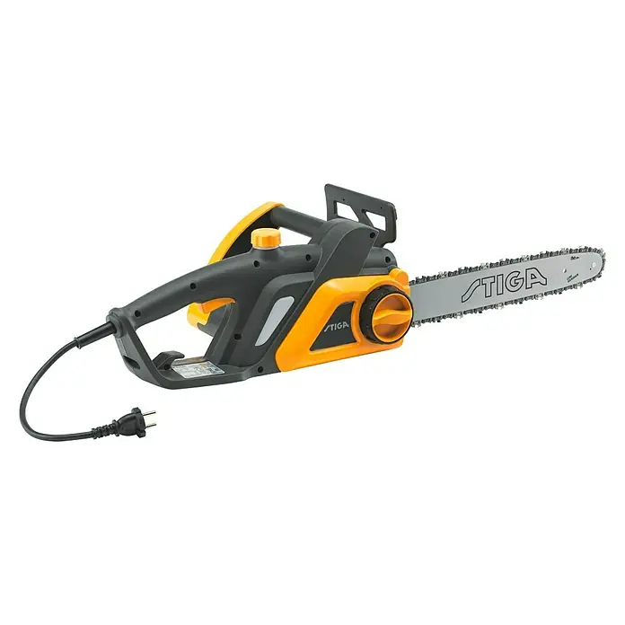 Stiga Elektro-Kettensäge CS 122c - 2.200 W, Schwertlänge: 40 cm - Abgebildete elektrische Kettensäge von STIGA, ideal für den privaten Gebrauch im Garten.