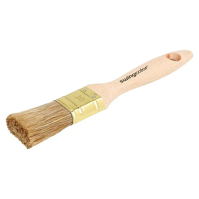 swingcolor Premium Lasur-Flachpinsel - Breite Borsten: 30 mm, Hollestermischung, Naturholz - Abgewinkelter Flachpinsel der Marke Swingcolor mit Holzgriff und goldfarbener Fassung, ideal für präzise Malerarbeiten.