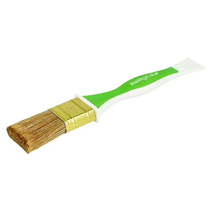 swingcolor Komfort Flachpinsel Lasur Ergo - Breite Borsten: 35 mm, Hollestermischung, Kunststoff - Nahaufnahme eines Swingcolor-Pinsels mit goldenen Borsten, ideal für präzise Malerarbeiten und detailreiche Projekte.