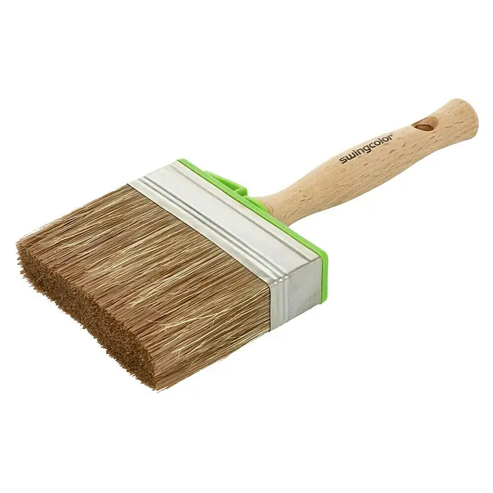 swingcolor Komfort Flächenstreicher - Breite Borsten: 100 mm, Hollestermischung, Naturholz - Eine Detailaufnahme eines Swingcolor Flächenstreichers mit Holzgriff und Naturborsten, ideal für Malerarbeiten und präzise Anstriche.