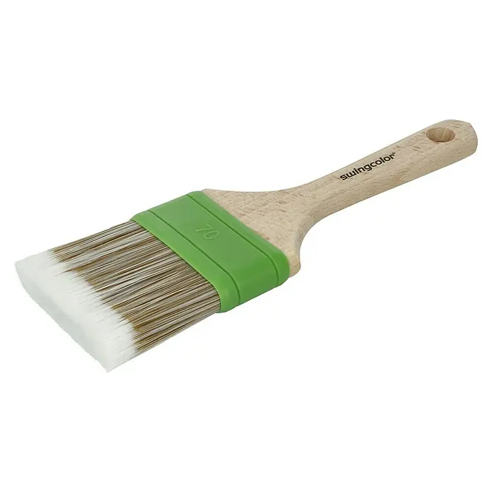 swingcolor Premium Wachspinsel - Breite Borsten: 70 mm, Spezielle Borstenmischung, Naturholz - Ein Detailbild eines Swingcolor-Flachpinsels mit hellem Holzgriff und grünem Halteriemen, ideal zum präzisen Auftragen von Farbe.